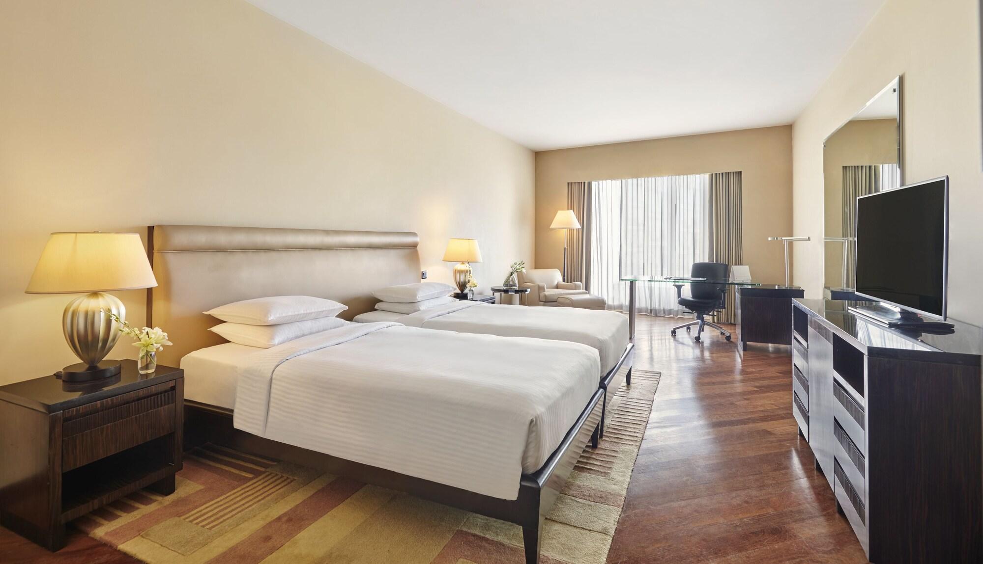 Hyatt Regency Mumbai International Airport Hotell Exteriör bild A room at the Taj Bengal