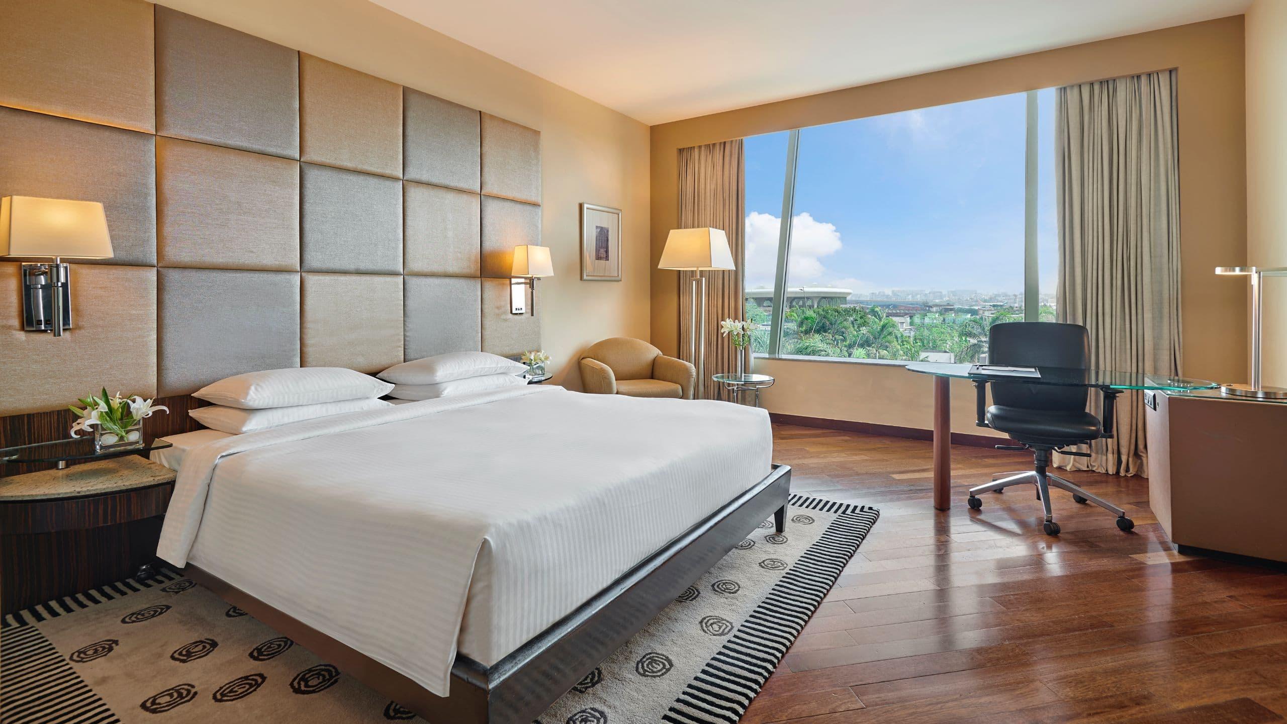 Hyatt Regency Mumbai International Airport Hotell Exteriör bild A guest room at the hotel