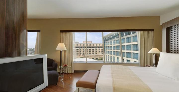 Hyatt Regency Mumbai International Airport Hotell Exteriör bild A room at the hotel
