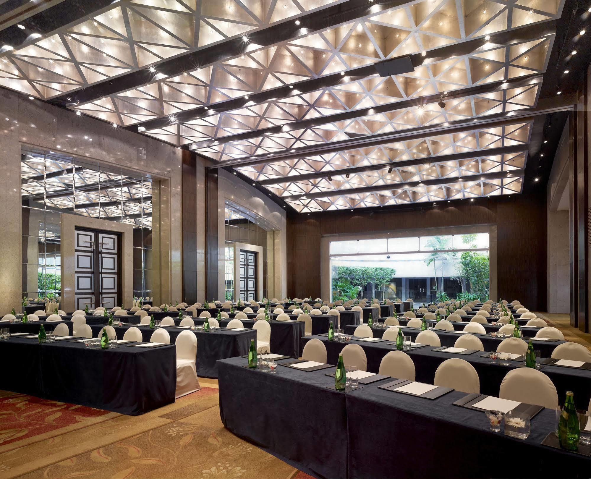 Hyatt Regency Mumbai International Airport Hotell Exteriör bild The Grand Ballroom